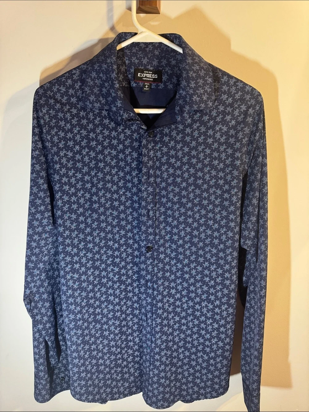 Express Men's Blue Floral-Print Button Down Shirt